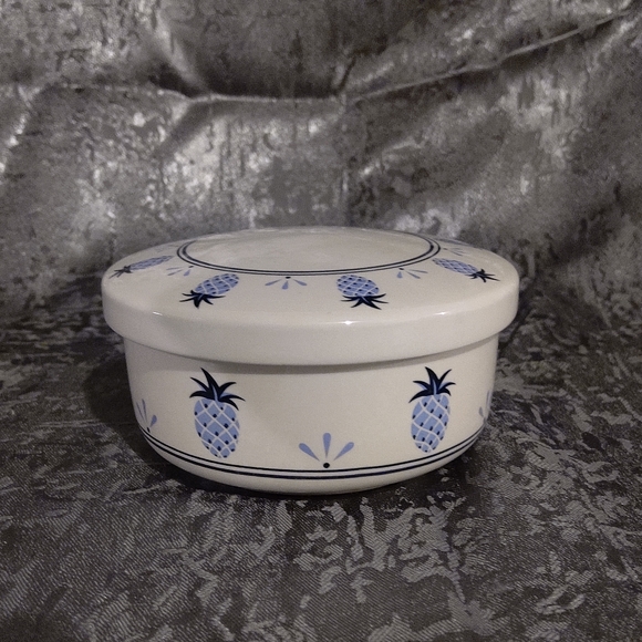 Hankook HNK 6. Made in Korea. Trinket Box With Cover - Picture 1 of 9